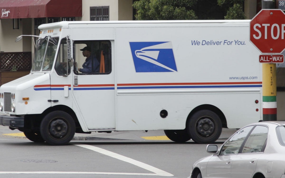 USPS Should Seriously Consider Letting Milwaukee Build Its New Mail Trucks