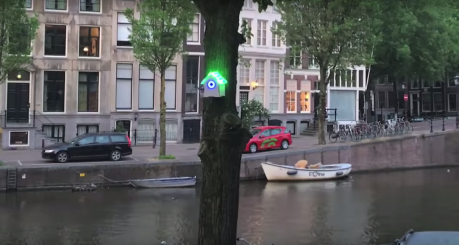 The “Birdhouse” That Could Monitor Pollution and Provide Free WiFi