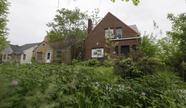Detroit vacant houses