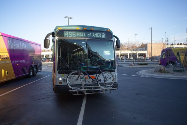 Photo of a Route 495 bus at Mystic Lake Casino in Prior Lake, Minn. Both Mystic Lake and Amazon pay Minnesota Valley Transit Authority to partially run Route 495 service.