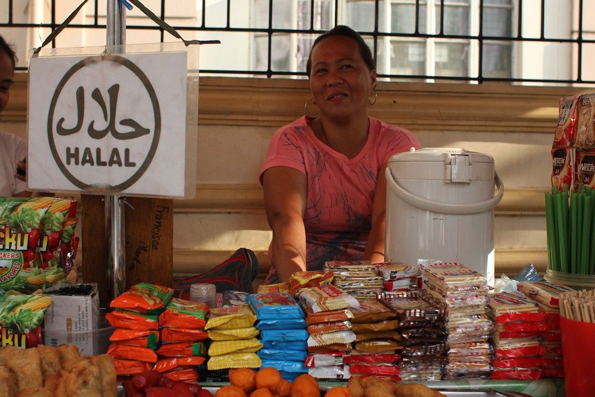 Do you require only a vendor license to sell food on the streets?