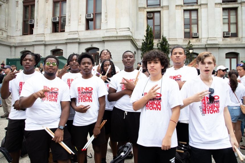 Activists protest Sixers stadium proposal in downtown Philly
				
				
			</figure>
			
			
			

<p dir=