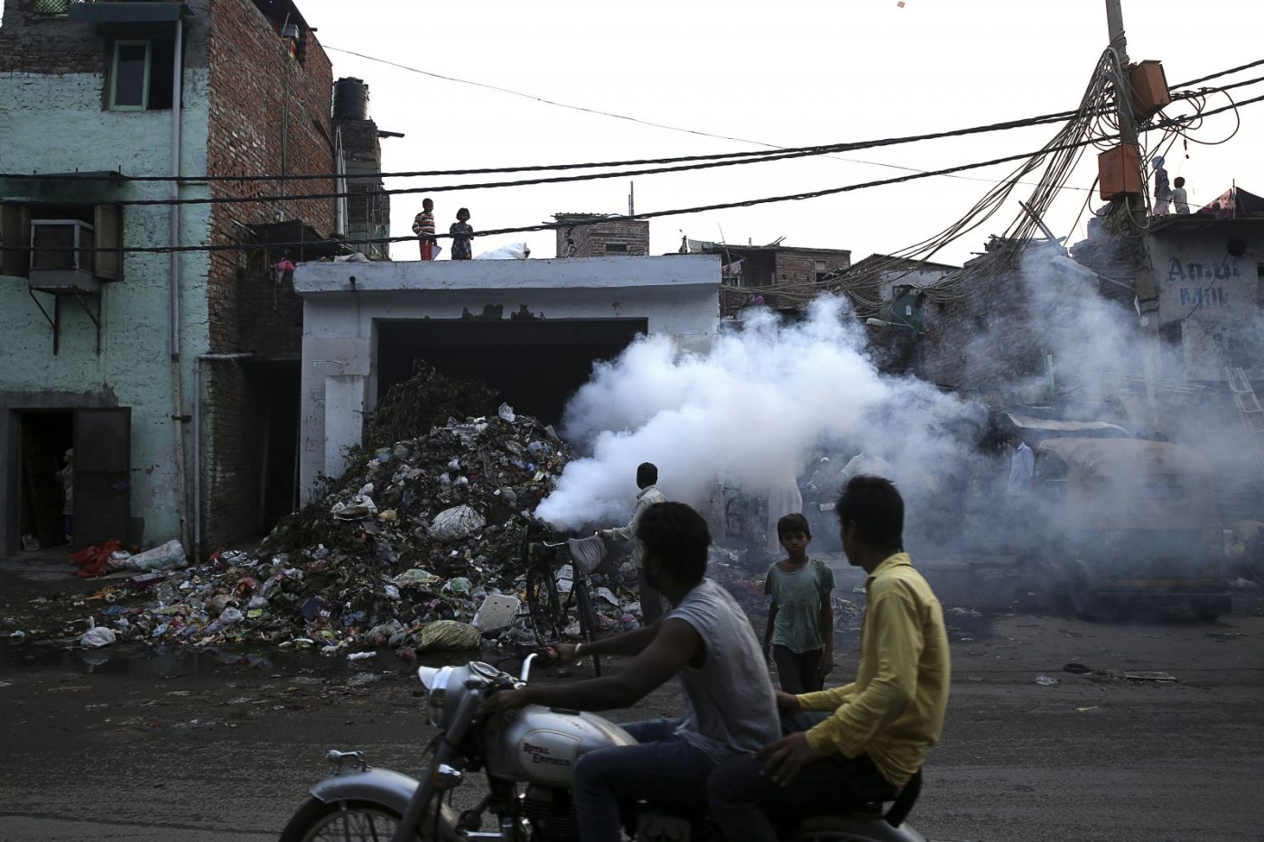 Selling Fresh Air in the World's Most Polluted City