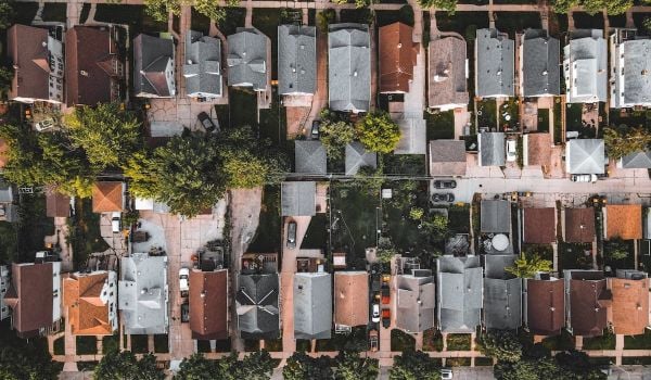 An aerial view of rows of homes in Milwaukee, Wisconsin